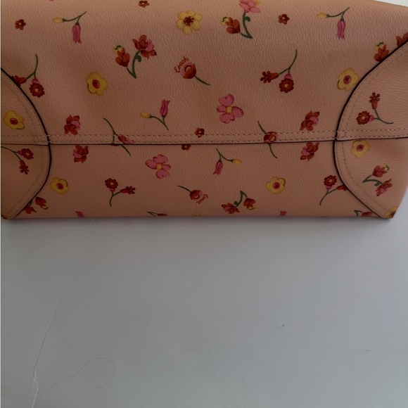 NWT Coach city tote - Picture 7 of 7